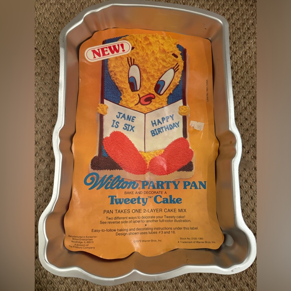 1979 Vintage Tweety Bird Metal Wilton Cake Pan w/ paper Warner Bros Looney Tunes